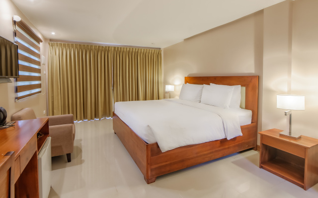 Golden Palm Resort