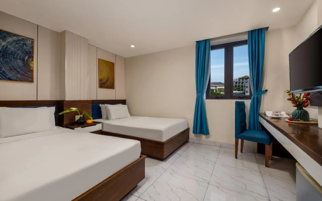 Sapphire Hotel