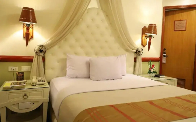 New Camelot Hotel