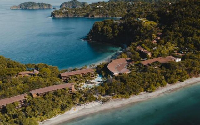 Four Seasons Resort Costa Rica at Peninsula Papagayo Hotel