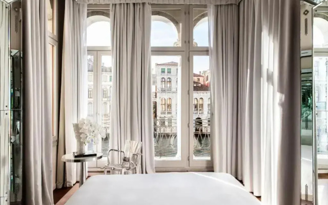 Palazzina Grassi Hotel