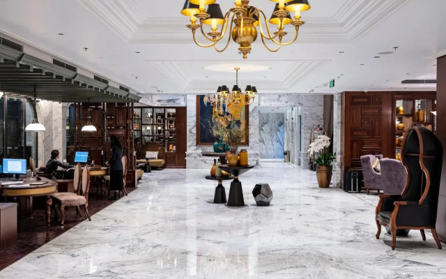 Peridot Grand Luxury Boutique Hotel