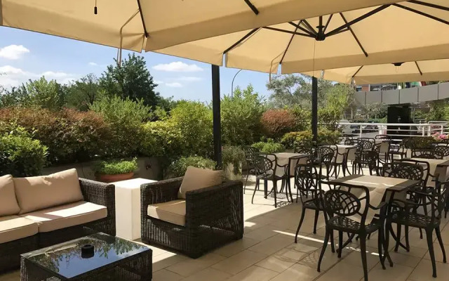 Courtyard by Marriott Rome Central Park