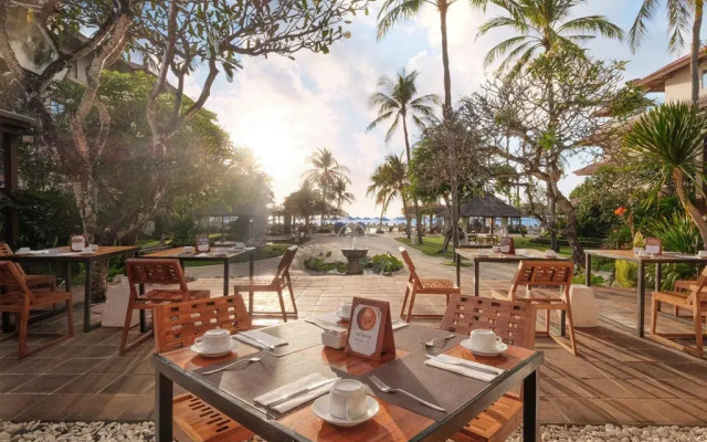 Hotel Nikko Bali Benoa Beach