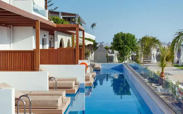 Amnissos Residence