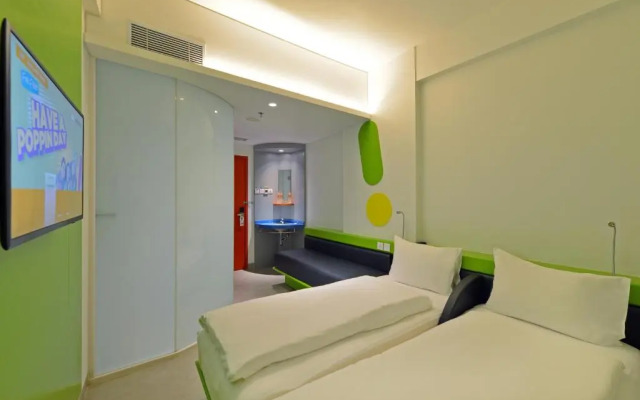 POP! Hotel Solo