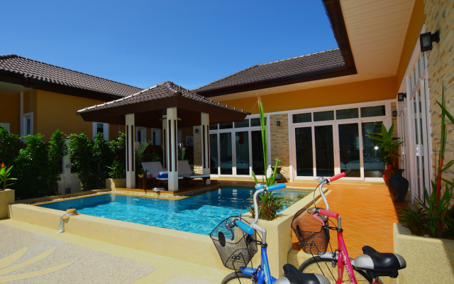 Rawai Private Villas - Pool and Garden