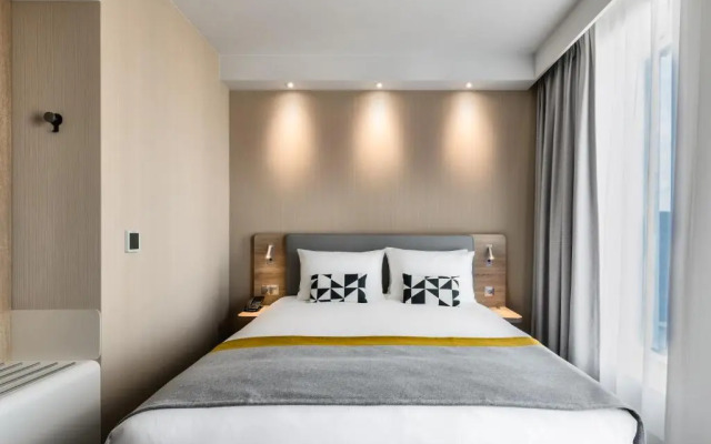 Holiday Inn Express Warsaw - The HUB by IHG