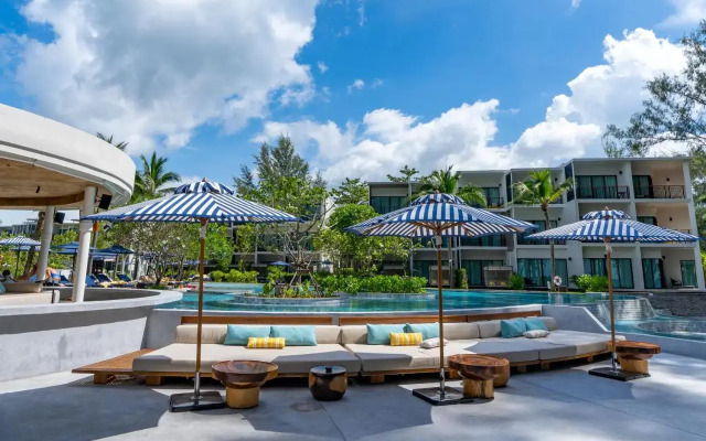 Le Méridien Phuket Mai Khao Beach Resort