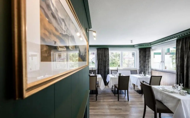 Alpstay — Chalet Hotel Hartmann