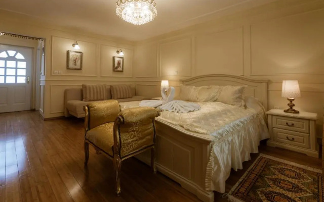 Allegro Hotel