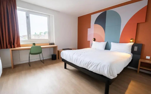 B&B HOTEL Mons Gare
