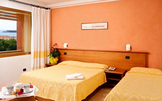 Club Malaspina Hotel