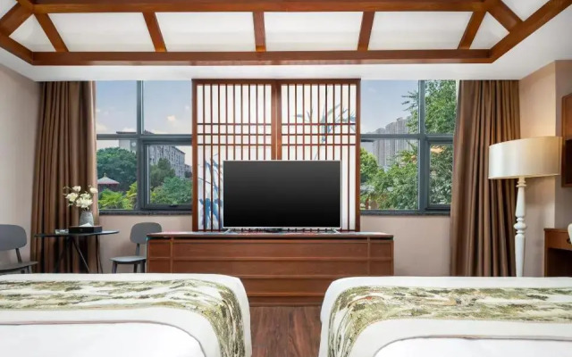 Shihang Hotel (Xinzheng International Airport)