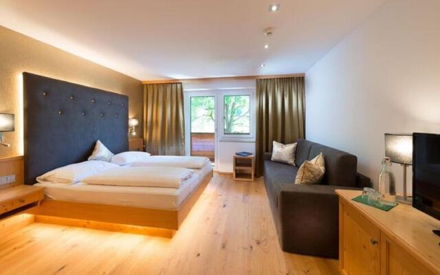 Hotel Alpina