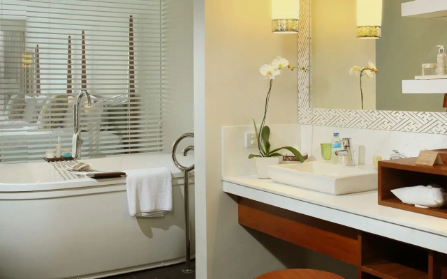 Samabe Bali Suites & Villas