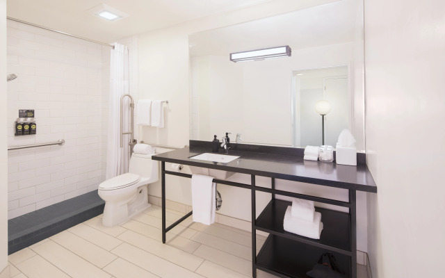 Hotel Erwin Venice Beach