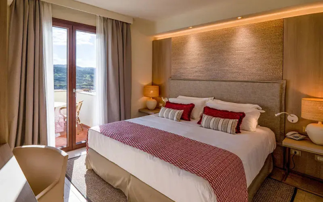 Mangia's Santa Teresa Sardinia, Curio Collection by Hilton