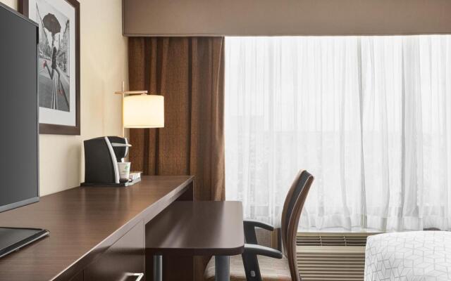 Holiday Inn Boston - Cambridge Area by IHG