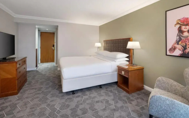 Delta Hotels by Marriott Heathrow Windsor