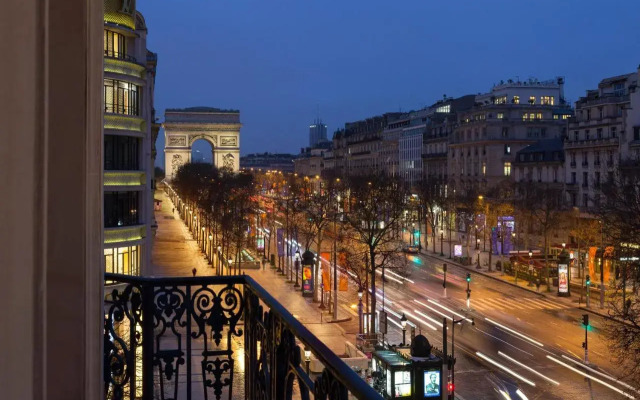 Hôtel Barrière Fouquet's Paris