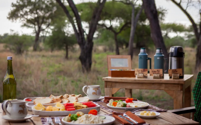 Baobab Tented Camp