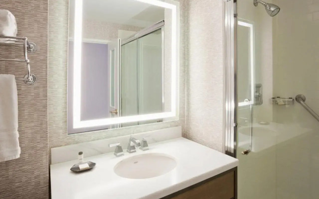 Sheraton St. Paul Woodbury Hotel