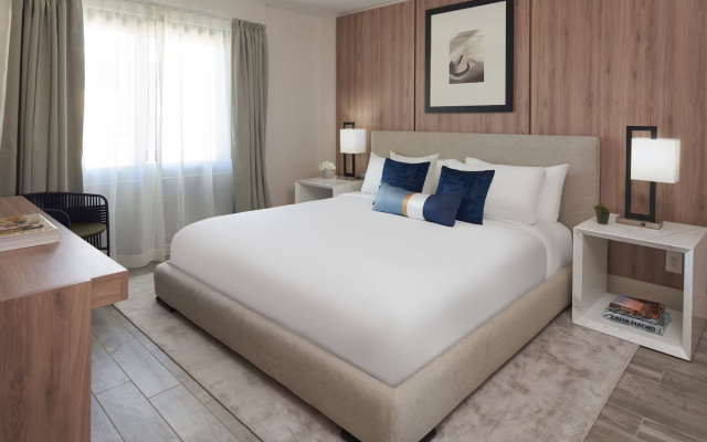 Hillsboro Beach Resort by Kasa