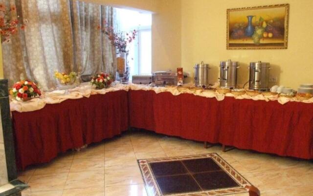 Al Safeer Hotel
