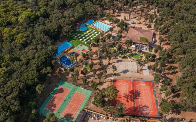 Paradù EcoVillage &  Resort