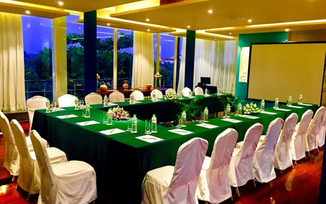 Sakmut Hotel and Spa