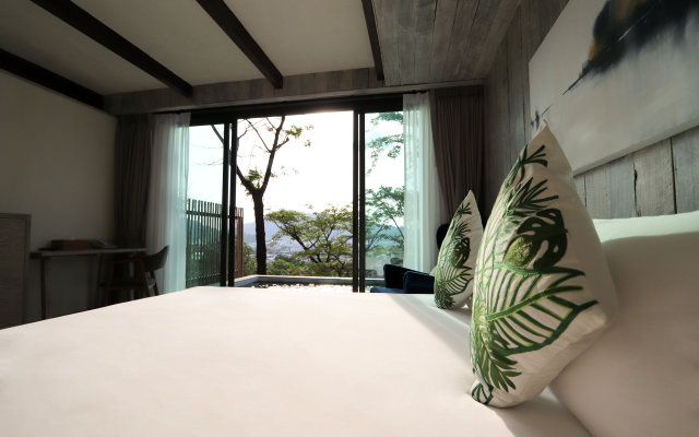 Dinso Resort & Villas Phuket, Vignette Collection, an IHG Hotel