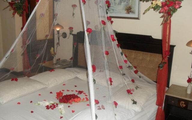 Hotel Crown Plaza