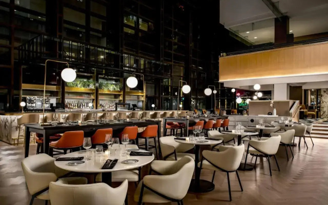 Le Centre Sheraton Montreal Hotel