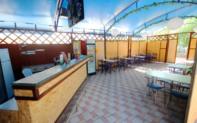 Отель Солнечный