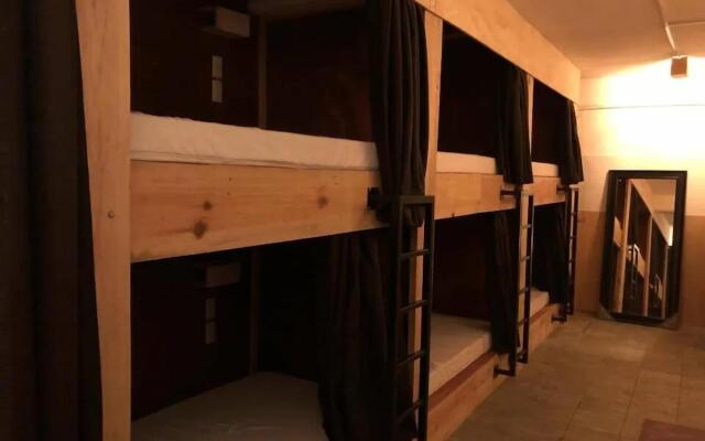 Jet's Hostel