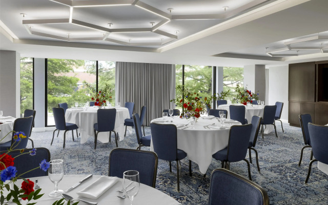 Graduate by Hilton Dallas