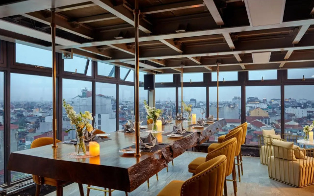 Peridot Grand Luxury Boutique Hotel