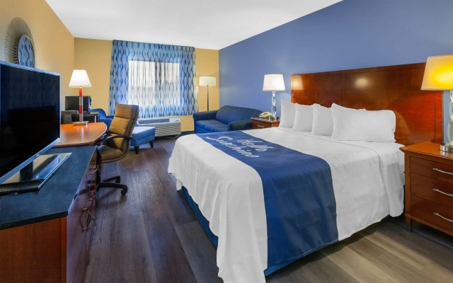 Days Inn by Wyndham Milan Sandusky South