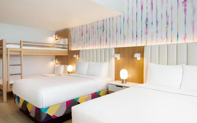 The Viv Hotel, Anaheim, a Tribute Portfolio Hotel