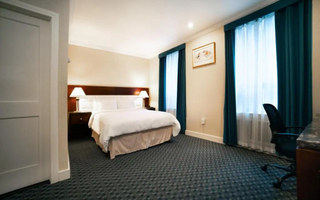 Hotel Stanford
