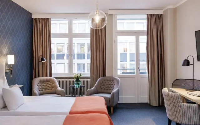 Home Hotel Wellington Hotel