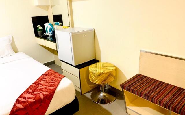 Sandpiper Hotel