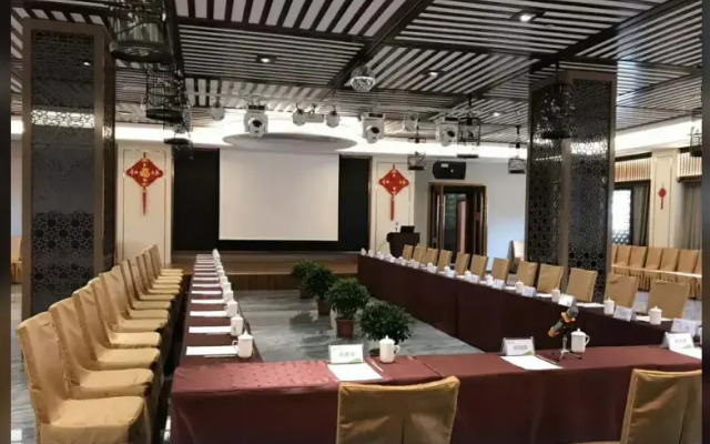 Deheng Hotel