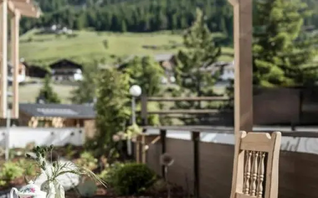  Alpstay – Hotel Acadia – Adults Only