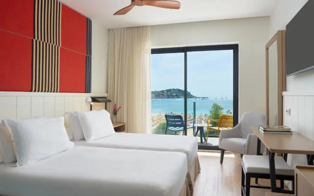 Отель H10 Casa del Mar