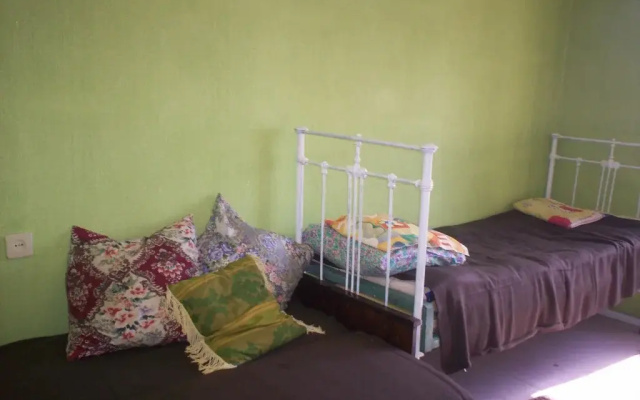 Dvuhkomnatnaya Kvartira U Ryinka Apartments