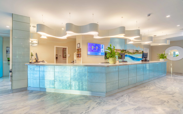 Playa Esperanza Resort