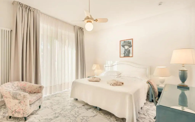 Hotel President
