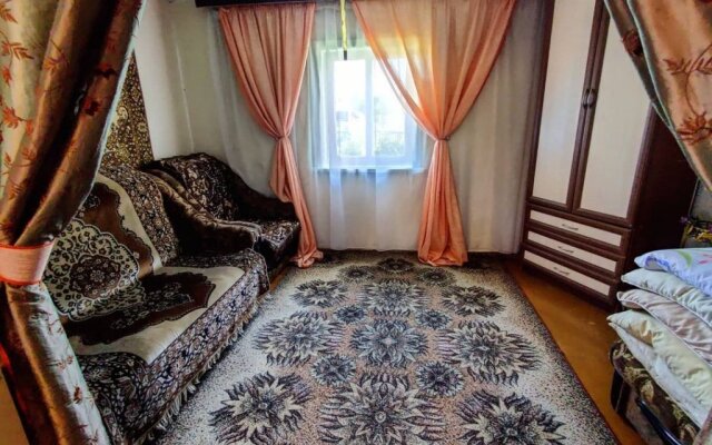 Svobodyi Guest House